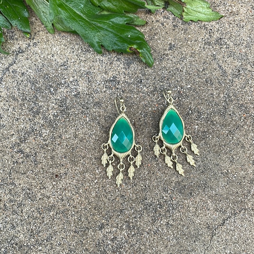 Vintage. Gold Vermeil, Green Tear Drop Bead, Leaf Fringe